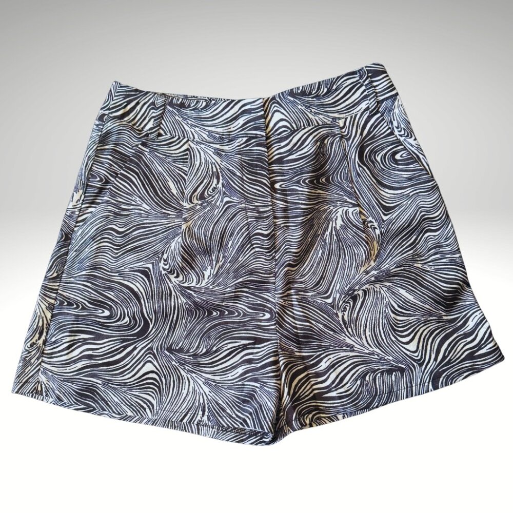 4th & Reckless Abstract Black White High Waist Shorts Size S NWT